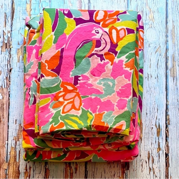 Lilly Pulitzer Other - Lilly Pulitzer LuLu Flamingo King Sheet Set